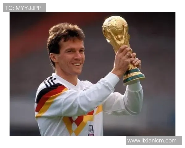 探索足球巨星的成长轨迹与辉煌成就揭示他们背后的努力与梦想 探索足球巨星的成长轨迹与辉煌成就揭示他们背后的努力与梦想